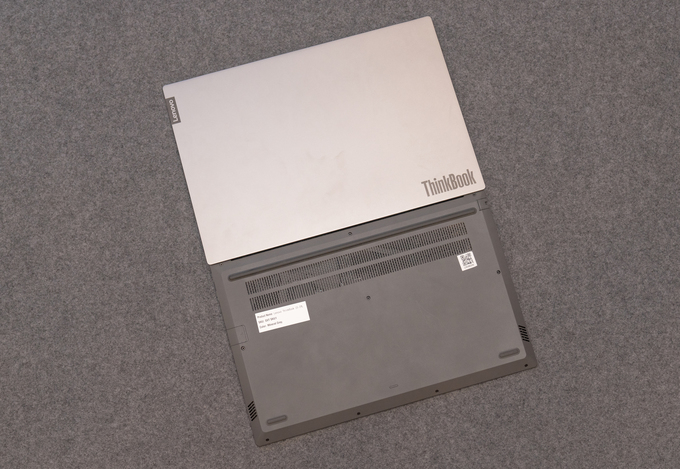 Lenovo ra 2 laptop ThinkBook