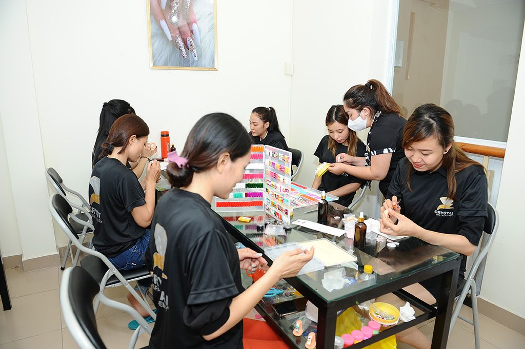 Tổng quan về nghề nail để nhận định có nên học nghề nail hay không? Tổng quan về nghề nail để nhận định có nên học nghề nail hay không?